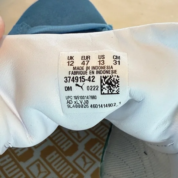 Men’s Puma Suede Blue Sneakers with dark blue Stripe - Picture 2 of 10